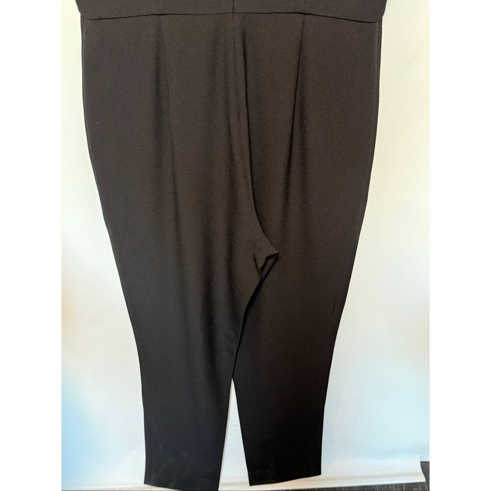 Adriana Papell Women’s scallop V-neck, capped sleeve black jumpsuit size 12 NWOT - Picture 4 of 11